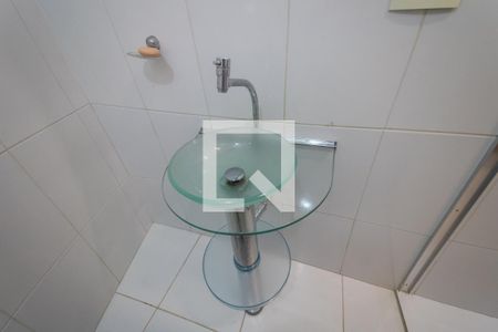 Casa à venda com 107m², 2 quartos e 2 vagas Casa à venda com 107m², 2 quartos e 2 vagasLavabo