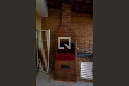 Casa à venda com 107m², 2 quartos e 2 vagas Casa à venda com 107m², 2 quartos e 2 vagasÁrea externa