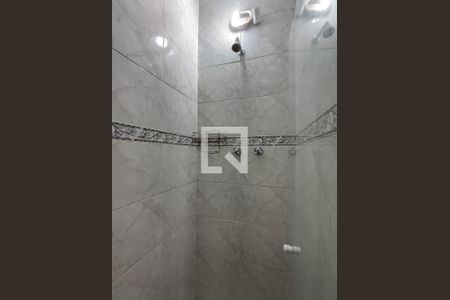 Apartamento para alugar com 80m², 2 quartos e 1 vaga Apartamento para alugar com 80m², 2 quartos e 1 vagaBanheiro Corredor