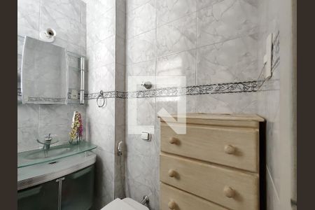 Apartamento para alugar com 80m², 2 quartos e 1 vaga Apartamento para alugar com 80m², 2 quartos e 1 vagaBanheiro Corredor