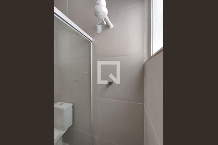 Apartamento para alugar com 80m², 2 quartos e 1 vaga Apartamento para alugar com 80m², 2 quartos e 1 vagaBanheiro da Suíte