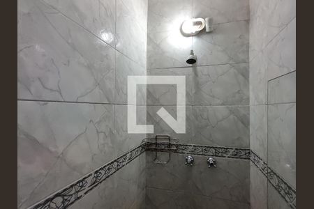 Apartamento para alugar com 80m², 2 quartos e 1 vaga Apartamento para alugar com 80m², 2 quartos e 1 vagaBanheiro Corredor