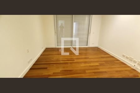 Casa à venda com 604m², 5 quartos e 4 vagas Casa à venda com 604m², 5 quartos e 4 vagasSuíte 2