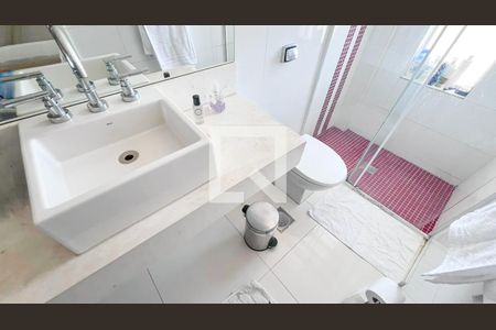 Apartamento à venda com 440m², 5 quartos e 3 vagasBanheiro