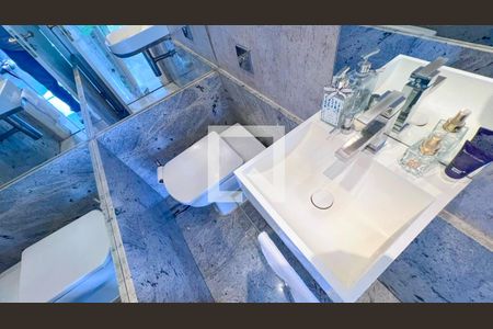 Apartamento à venda com 440m², 5 quartos e 3 vagasBanheiro