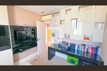 Apartamento à venda com 440m², 5 quartos e 3 vagasQuarto 