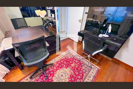 Apartamento à venda com 440m², 5 quartos e 3 vagasQuarto 