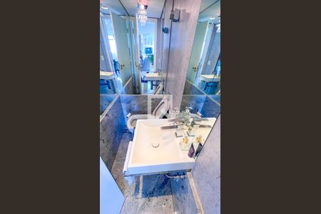 Apartamento à venda com 440m², 5 quartos e 3 vagasBanheiro