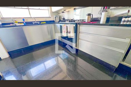 Apartamento à venda com 440m², 5 quartos e 3 vagasCozinha 