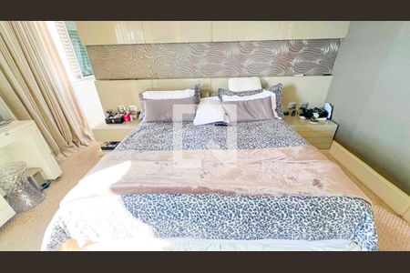 Apartamento à venda com 440m², 5 quartos e 3 vagasQuarto 