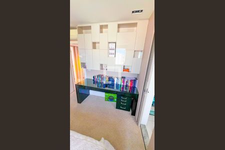 Apartamento à venda com 440m², 5 quartos e 3 vagasQuarto 