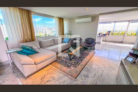 Apartamento à venda com 440m², 5 quartos e 3 vagasSala 