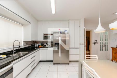 Casa à venda com 265m², 3 quartos e 4 vagas Casa à venda com 265m², 3 quartos e 4 vagasCozinha