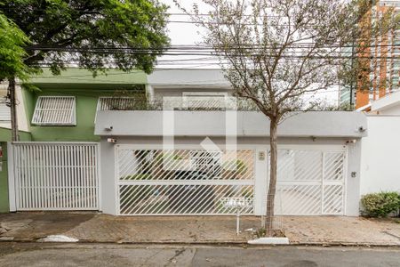 Casa à venda com 265m², 3 quartos e 4 vagas Casa à venda com 265m², 3 quartos e 4 vagasFachada