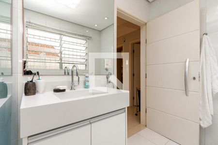 Casa à venda com 265m², 3 quartos e 4 vagas Casa à venda com 265m², 3 quartos e 4 vagasBanheiro