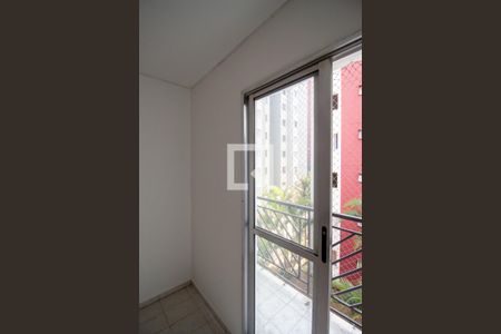 Sala / Varanda de apartamento à venda com 2 quartos, 48m² em Vila Carmosina, São Paulo