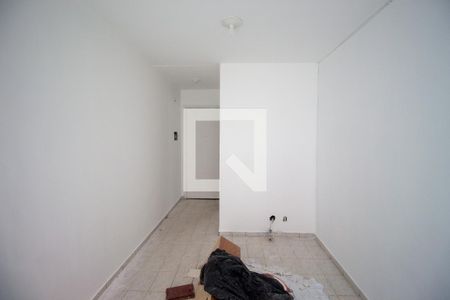 Sala de apartamento à venda com 2 quartos, 48m² em Vila Carmosina, São Paulo