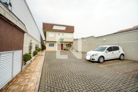 Garagem de casa à venda com 2 quartos, 68m² em Vila Carrão, São Paulo