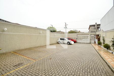 Garagem de casa à venda com 2 quartos, 68m² em Vila Carrão, São Paulo