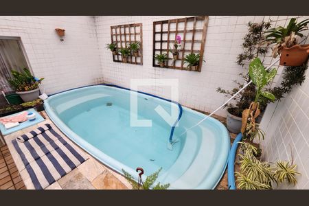 Casa para alugar com 260m², 4 quartos e 2 vagasPiscina