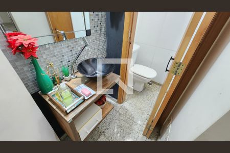 Casa para alugar com 260m², 4 quartos e 2 vagasLavabo