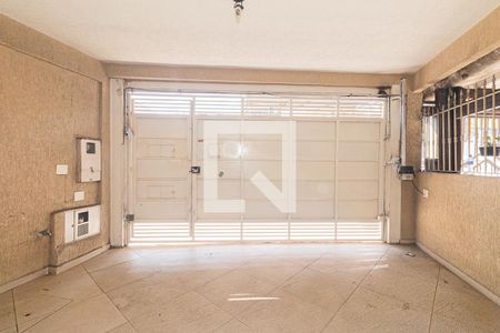 Casa para alugar com 158m², 2 quartos e 2 vagas Casa para alugar com 158m², 2 quartos e 2 vagasÁrea comum