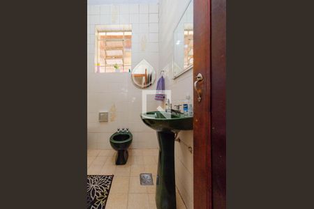 Casa à venda com 418m², 3 quartos e 1 vaga Casa à venda com 418m², 3 quartos e 1 vagaBanheiro