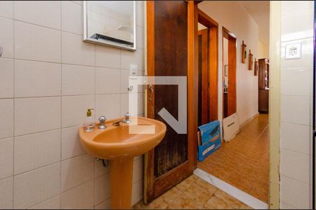 Casa à venda com 418m², 3 quartos e 1 vaga Casa à venda com 418m², 3 quartos e 1 vagaCasa 2 - Banheiro