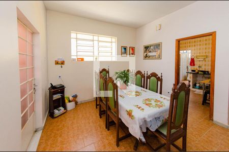 Casa à venda com 418m², 3 quartos e 1 vaga Casa à venda com 418m², 3 quartos e 1 vagaCasa 2 - Sala