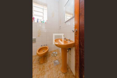 Casa à venda com 418m², 3 quartos e 1 vaga Casa à venda com 418m², 3 quartos e 1 vagaCasa 2 - Banheiro