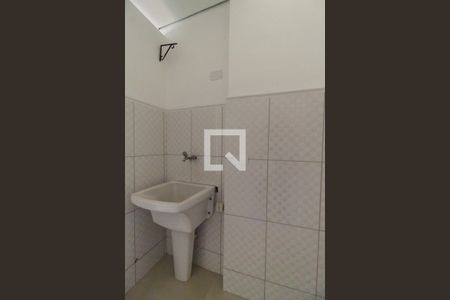 Casa para alugar com 90m², 2 quartos e 1 vagaÁrea de serviço