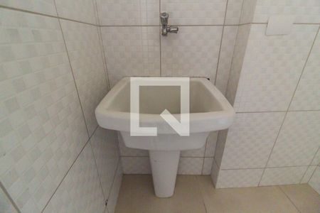 Casa para alugar com 90m², 2 quartos e 1 vagaÁrea de serviço