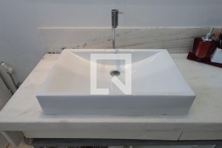 Apartamento à venda com 203m², 4 quartos e 3 vagasBanheiro da Suíte Master