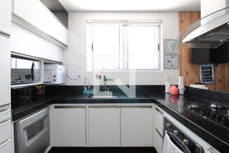 Apartamento à venda com 203m², 4 quartos e 3 vagasCozinha