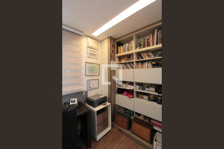 Apartamento à venda com 203m², 4 quartos e 3 vagasEscritório