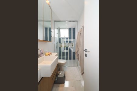 Apartamento à venda com 191m², 4 quartos e 3 vagasBanheiro