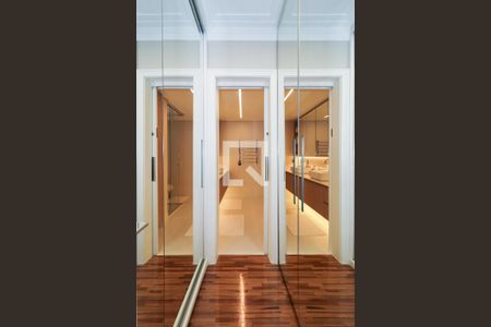 Apartamento à venda com 191m², 4 quartos e 3 vagasSuíte 1