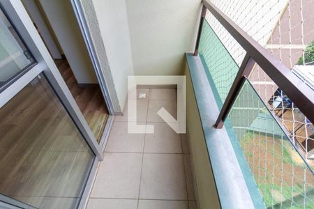 Varanda Sala de apartamento à venda com 2 quartos, 45m² em Jardim Santa Teresinha, São Paulo