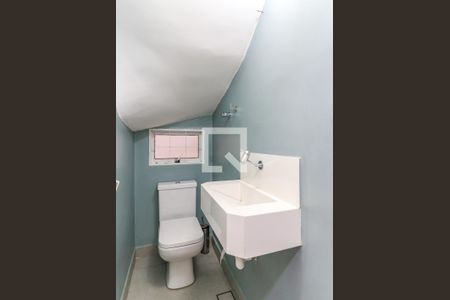 Casa à venda com 100m², 2 quartos e 1 vagaLavabo