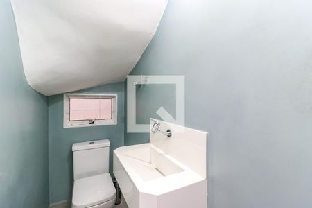 Casa à venda com 100m², 2 quartos e 1 vagaLavabo