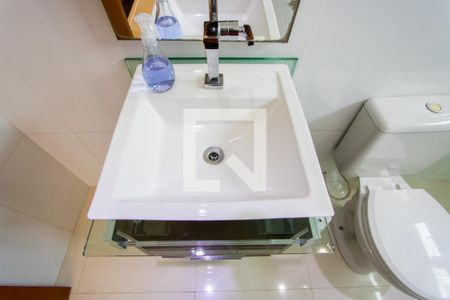 Apartamento à venda com 168m², 2 quartos e 3 vagasBanheiro do quarto 2