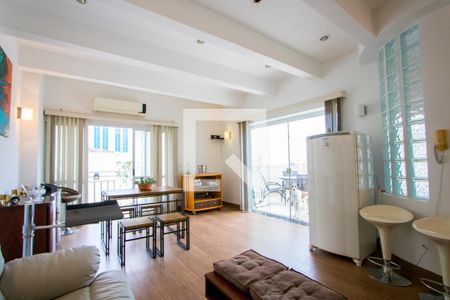 Sala 2 de apartamento à venda com 2 quartos, 168m² em Vila Bastos, Santo André