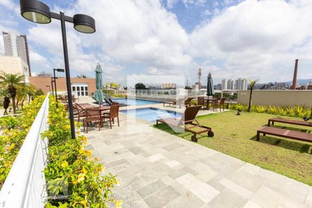 Apartamento à venda com 145m², 3 quartos e 4 vagasÁrea comum - Piscina