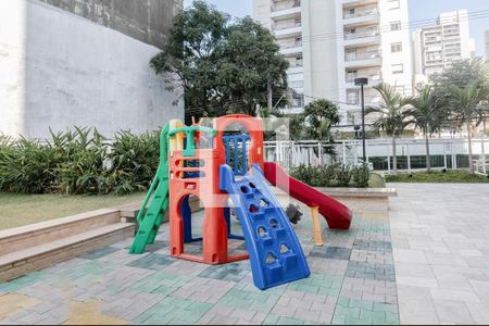 Apartamento à venda com 145m², 3 quartos e 4 vagasÁrea comum - Playground