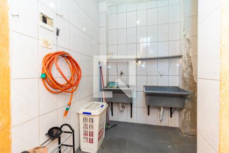 Casa para alugar com 60m², 1 quarto e sem vagaÁrea de Serviço