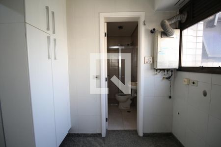Apartamento para alugar com 198m², 3 quartos e 3 vagasÁrea de Serviço
