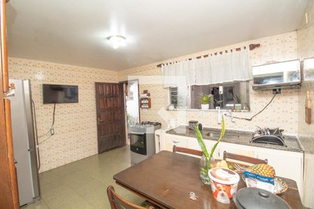 Casa à venda com 127m², 3 quartos e 2 vagasCozinha