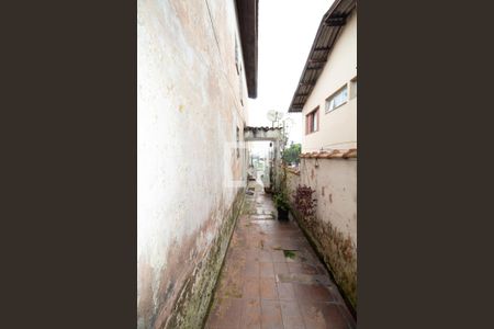 Casa à venda com 127m², 3 quartos e 2 vagasCorredor Quintal
