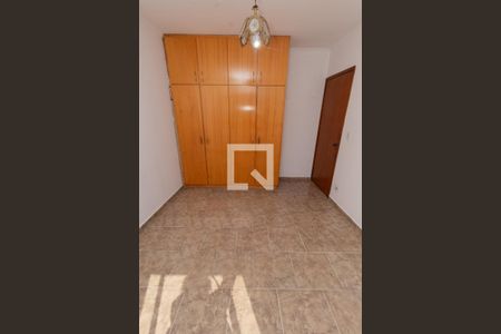 Casa à venda com 190m², 4 quartos e 2 vagas Casa à venda com 190m², 4 quartos e 2 vagasQuarto 3