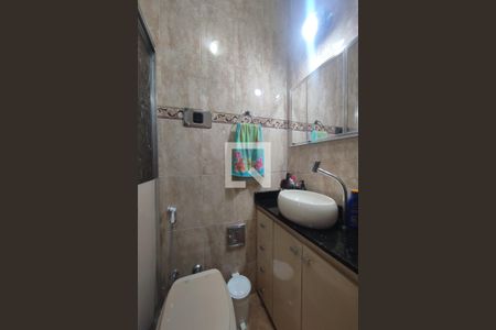 Apartamento à venda com 67m², 4 quartos e 1 vagaBanheiro Social